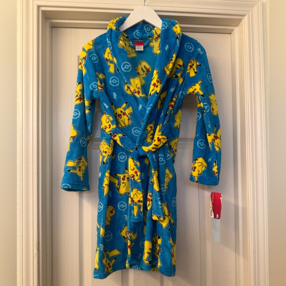 Adorable Pokémon robe for kids